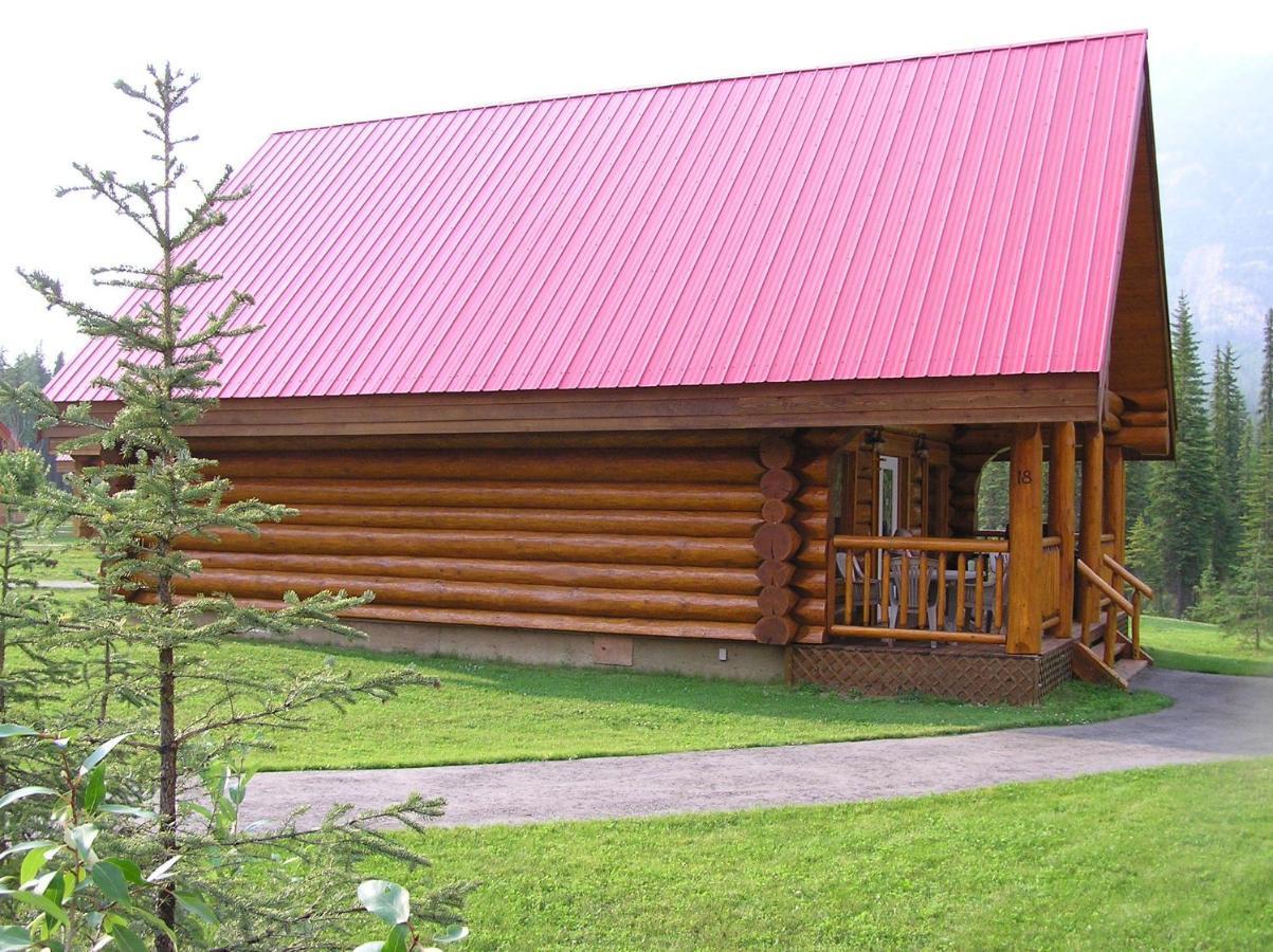 Yoho Chalets Villa Golden Exteriör bild