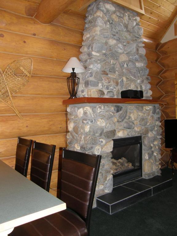 Yoho Chalets Villa Golden Rum bild